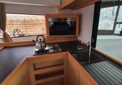 world-yachts-broker-lagoon-42-11