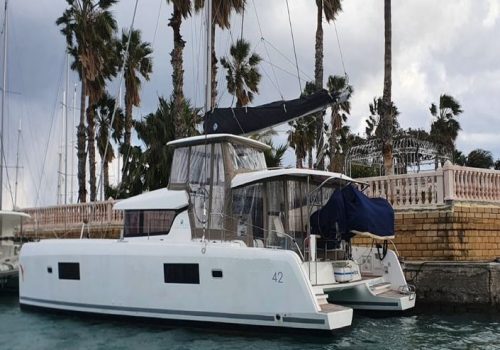world-yachts-broker-lagoon-42-1