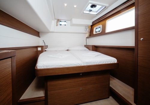 world-yachts-broker-lagoon-450-f-7
