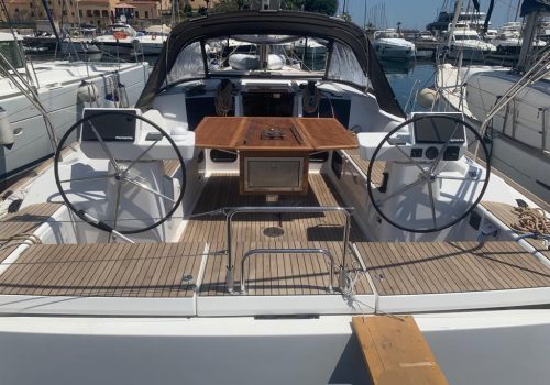 world-yachts-broker-dufour-520-3