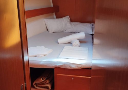 world-yachts-broker-beneteau-cyclades-50.4-6