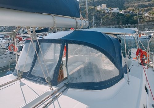 world-yachts-broker-beneteau-cyclades-50.4-5