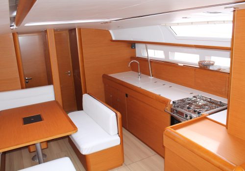 world-yachts-broker-jeanneau-sun-odyssey-519-5