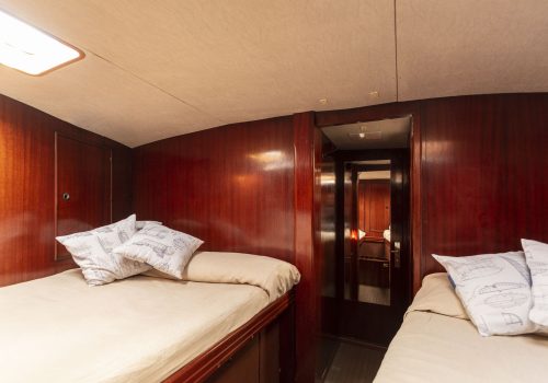world-yachts-broker-herbulot-gallian-17-8