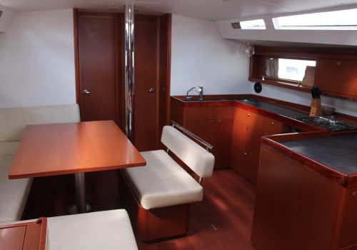 world-yachts-broker-2015-beneteau-oceanis-48-10
