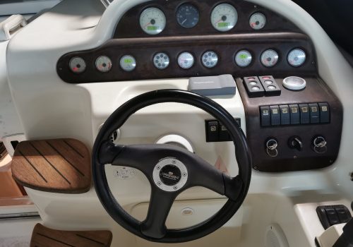 world-yachts-broker-cranchi-zaffiro-28-4