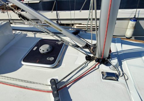 world-yachts-broker-jeanneau-sun-odyssey-319-2