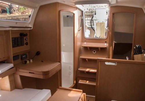world-yachts-broker-jeanneau-sun-odyssey-319-8
