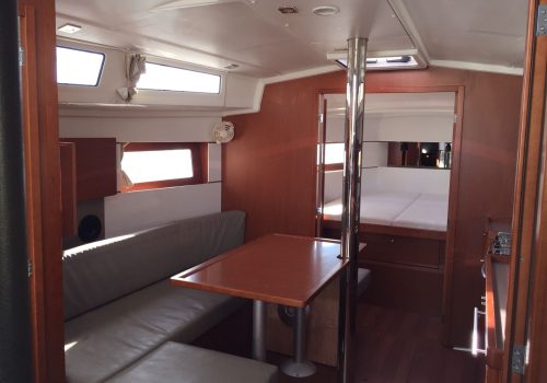saloon 4 OC 381