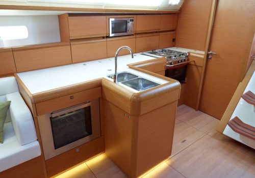 world-yachts-broker-jeanneau-sun-odyssey-519-8